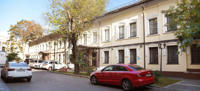 Аренда офисов в особняке класса В+, м.Арбатская.