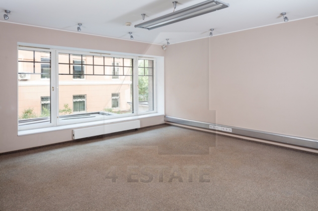 Представительский офис с отдельным входом, м.Смоленская.