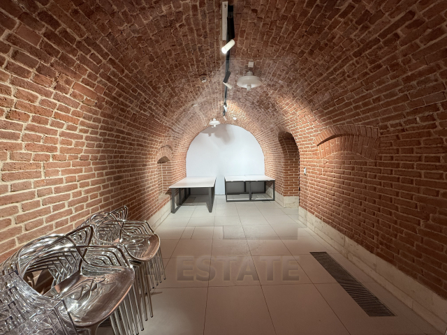 Аренда презентабельного особняка класса А, м.Бауманская.