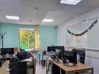 Презентабельный особняк в аренду, м.Народное ополчения.