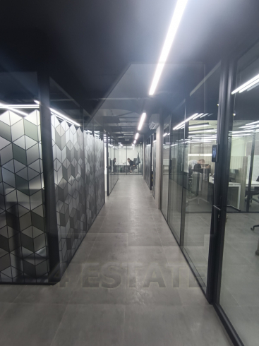 Аренда в бизнес центре класса В+, м.Новослободская.