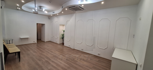 Аренда торгового помещения, м.Цветной б-р.