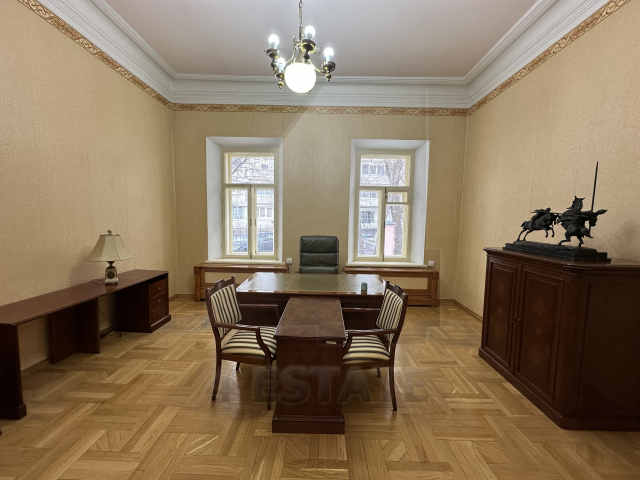 Аренда особняка класса В+ с мебелью, м.Курская