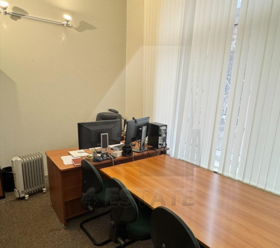 Аренда офисного помещения с отд. входом, м.Университет.