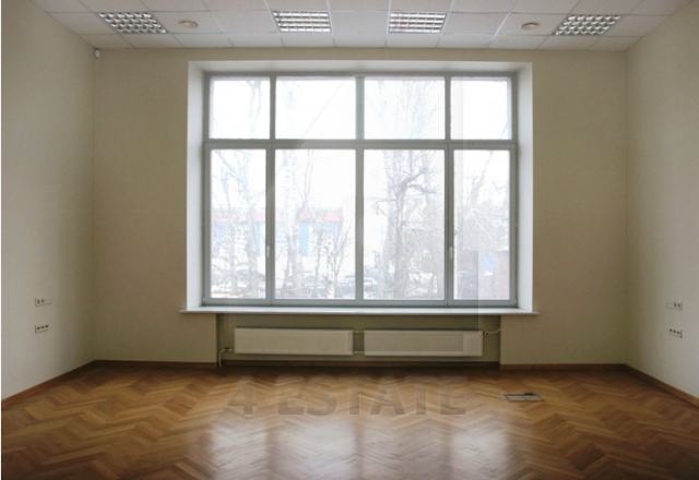 Аренда половина презентабельного особняка A класса, м Киевская.