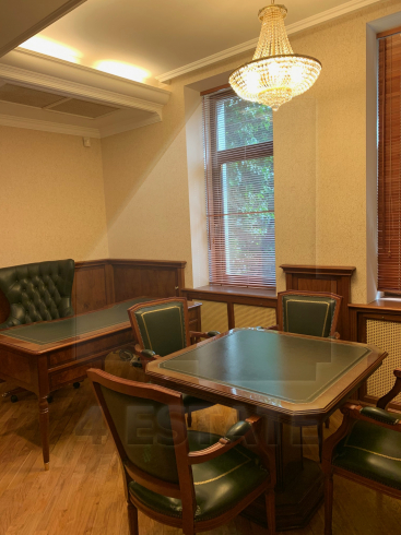 Продажа презентабельного особняка А класса, м.Чистые Пруды.