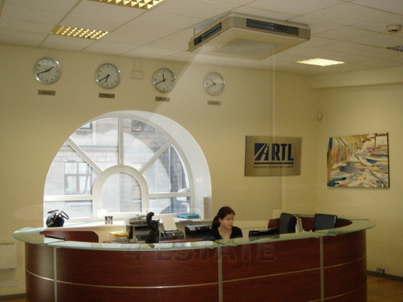 Офисы в презентабельном особняке в аренду, м.Маяковская.