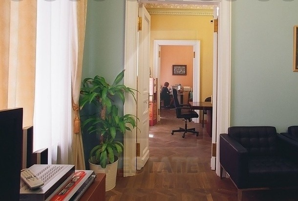 Аренда презентабельного офиса в особняке класса В+, м.Китай-город.