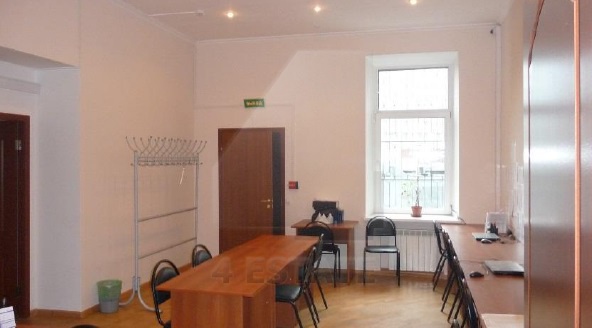 Продажа офиса с отдельным входом, м.Смоленская.