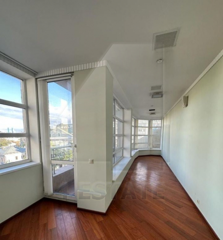 Бизнес-центр "Алексеевский дом", м.Кропоткинская.