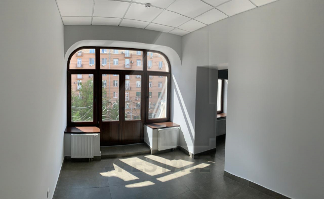 Бизнес-центр «Кустос LOFT».м.Цветной бульвар