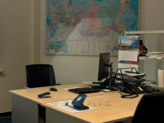 Аренда торговых и офисных помещений в бизнес-центре класса Премиум, м.Площадь революции.