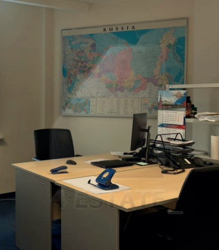 Аренда торговых и офисных помещений в бизнес-центре класса Премиум, м.Площадь революции.