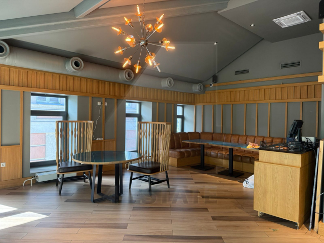 Аренда торгового помещения в особняке класса А, м.Новослободская.