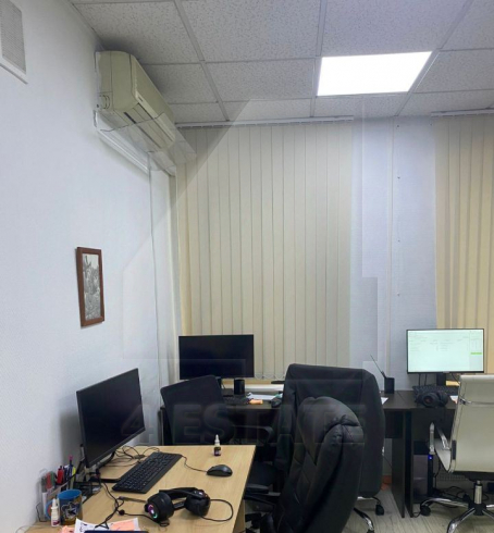 Офис с отдельным входом, м.Маяковская