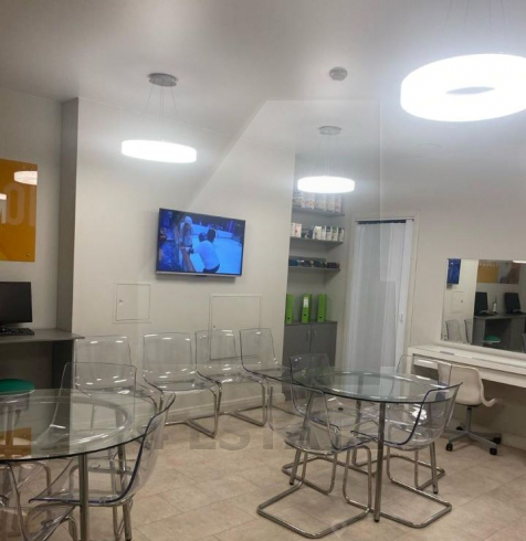 Офисное помещение с отдельным входом, м. Менделеевская.