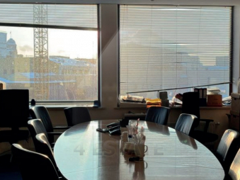 Аренда торговых и офисных помещений в бизнес-центре класса Премиум, м.Площадь революции.