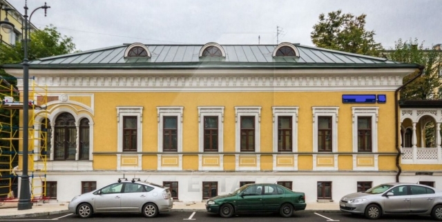 Продажа реконструированного особняка класса А, м.Полянка.