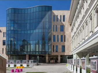 Аренда помещений в представительскомом бизнес-центре Премиум класса «Романов Двор» (Romanov Dvor), м. Арбатская.