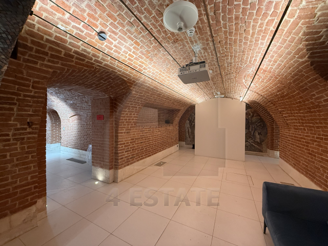 Аренда презентабельного особняка класса А, м.Бауманская.