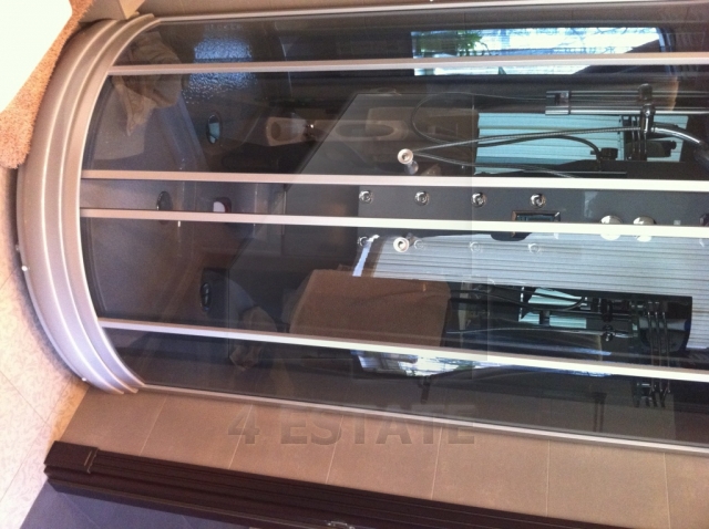 Продажа этажа в торгово-офисном центре,м. Пролетарская.