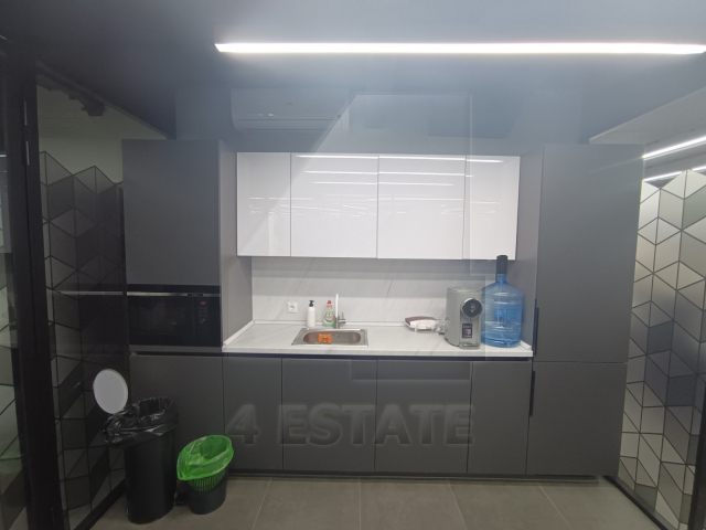 Аренда в бизнес центре класса В+, м.Новослободская.