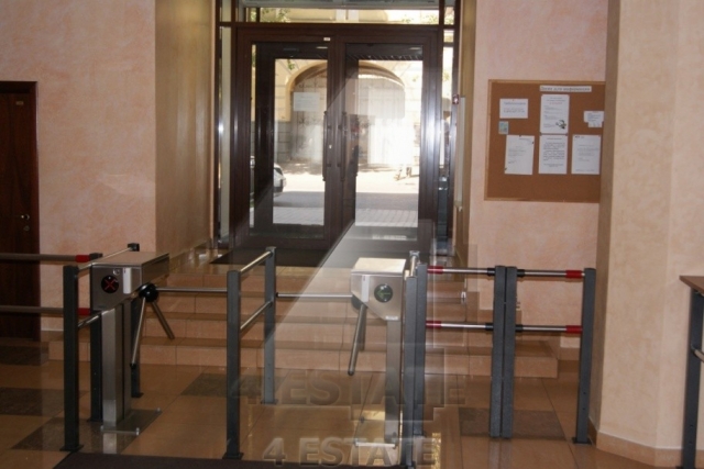 Офисы в бизнес центре класса В+, м.Комсомольская.