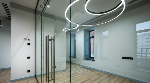 Бизнес-центр класса А "Сады Этрета", м.Цветной бульвар.