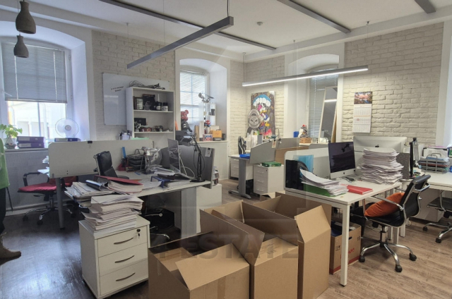 Аренда презентабельного особняка класса В+, м.Курская.