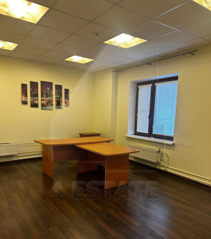 Аренда банковского помещения с отд. входом, м.Маяковская.