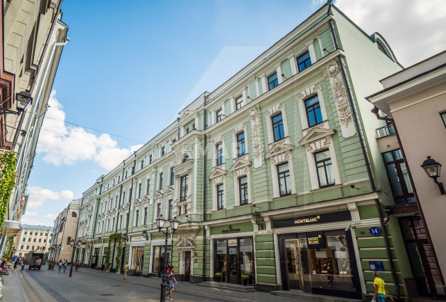 Готовые офисы в бизнес-центре класса A, м. Театральная.