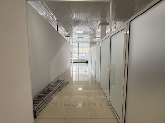 Аренда торгового помещения с от. входом, м.Волгоградский пр-т.