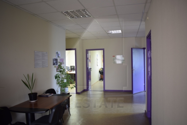 Офисное здание в аренду, м.Автозаводская.