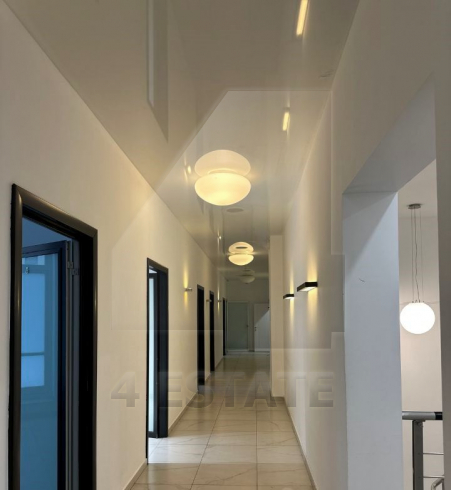 Аренда помещения под медицинский центр, м. Кропоткинская.