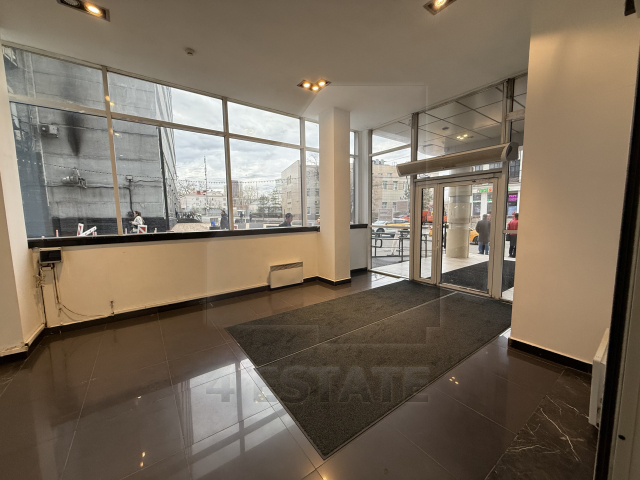 Продажа офиса в бизнес-центре класса В+, м.Бауманская.               