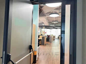 Аренда офисов в новом бизнес-центре" Верейская Плаза 4" м.Давыдковская.