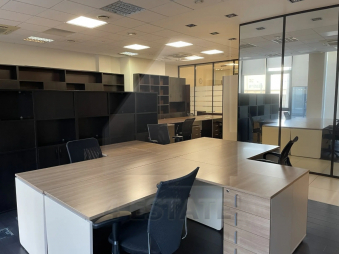 Аренда офиса с мебелью в бизнес центре класса В+, м.Павелецкая.