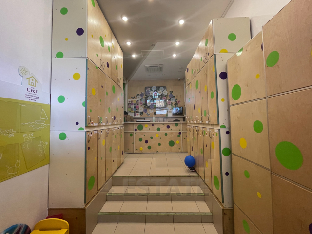 Продажа помещения с отдельным входом в особняке класса А, м.Арбатская.