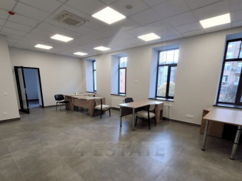 Бизнес-центр «Кустос LOFT».м.Цветной бульвар
