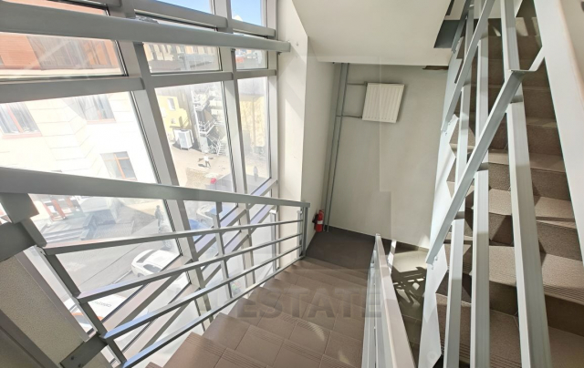 Аренда офиса в здание класса В+, м. Новослободская.