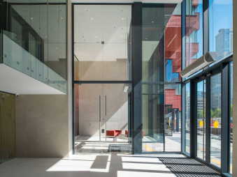 Аренда торговых помещений в элитном ЖК "RED 7", м.Красные ворота.