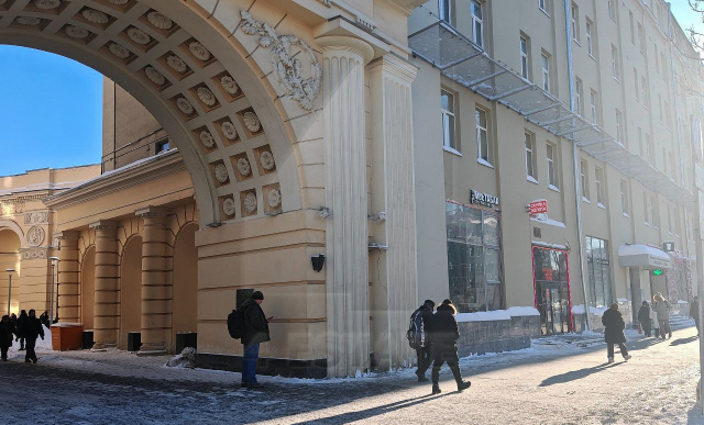 Аренда торгового помещения м. Смоленская.