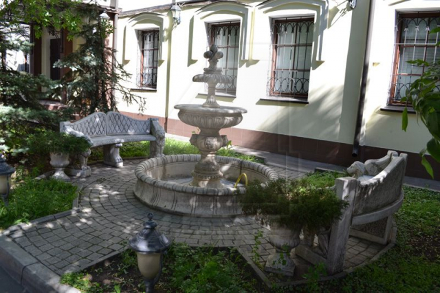 Аренда офисов в особняке класса В+, м.Арбатская.