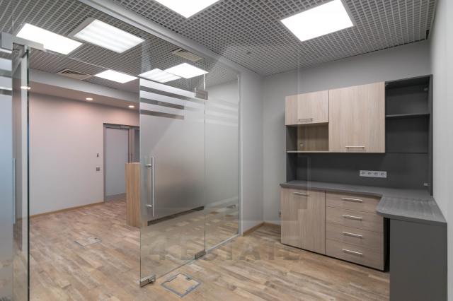 Аренда офисов в бизнес центре "Лотос", м.Нахимовский проспект.