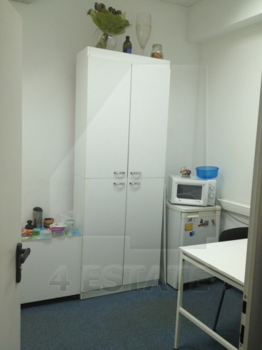 Продажа презентабельного бизнес центра и особняка, м.Добрынинская.