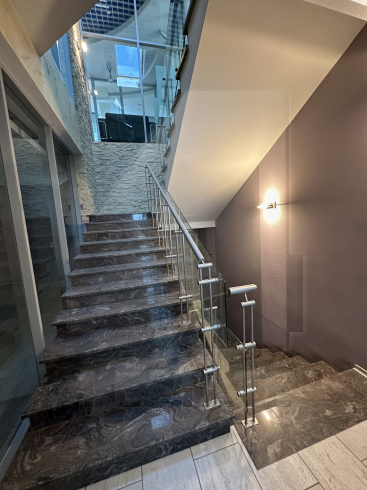 Предлагается на продажу презентабельный особняк класса А, м.Чистые пруды.