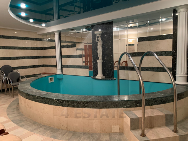 Продажа презентабельного особняка А класса, м.Чистые Пруды.