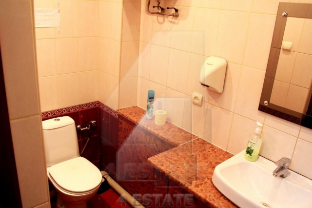 Аренда помещения в офисном здании м. Красносельская.