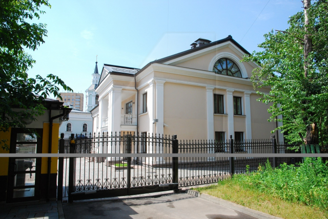 Аренда VIP особняка с дорогой мебелью, м.Смоленская.