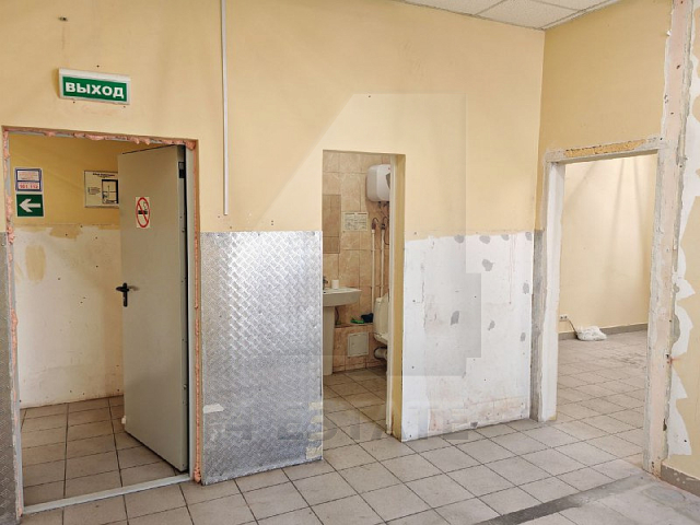 Аренда торгового помещения м. Смоленская.